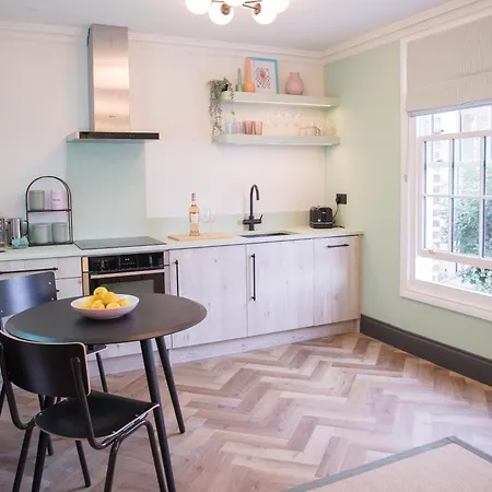 4 Wellington Terrace Whitby