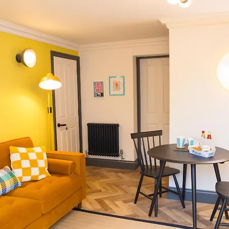 4 Wellington Terrace شقة *